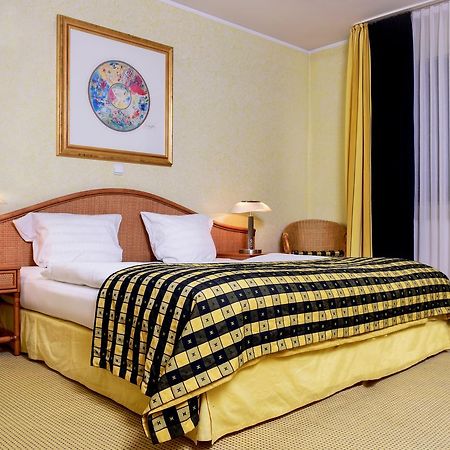 Hotel Altera Pars Cologne Extérieur photo