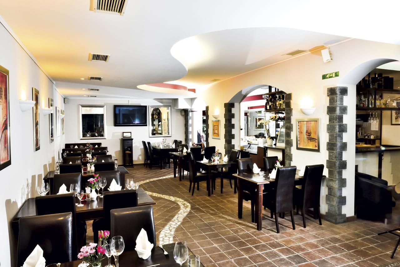 Hotel Altera Pars Cologne Extérieur photo
