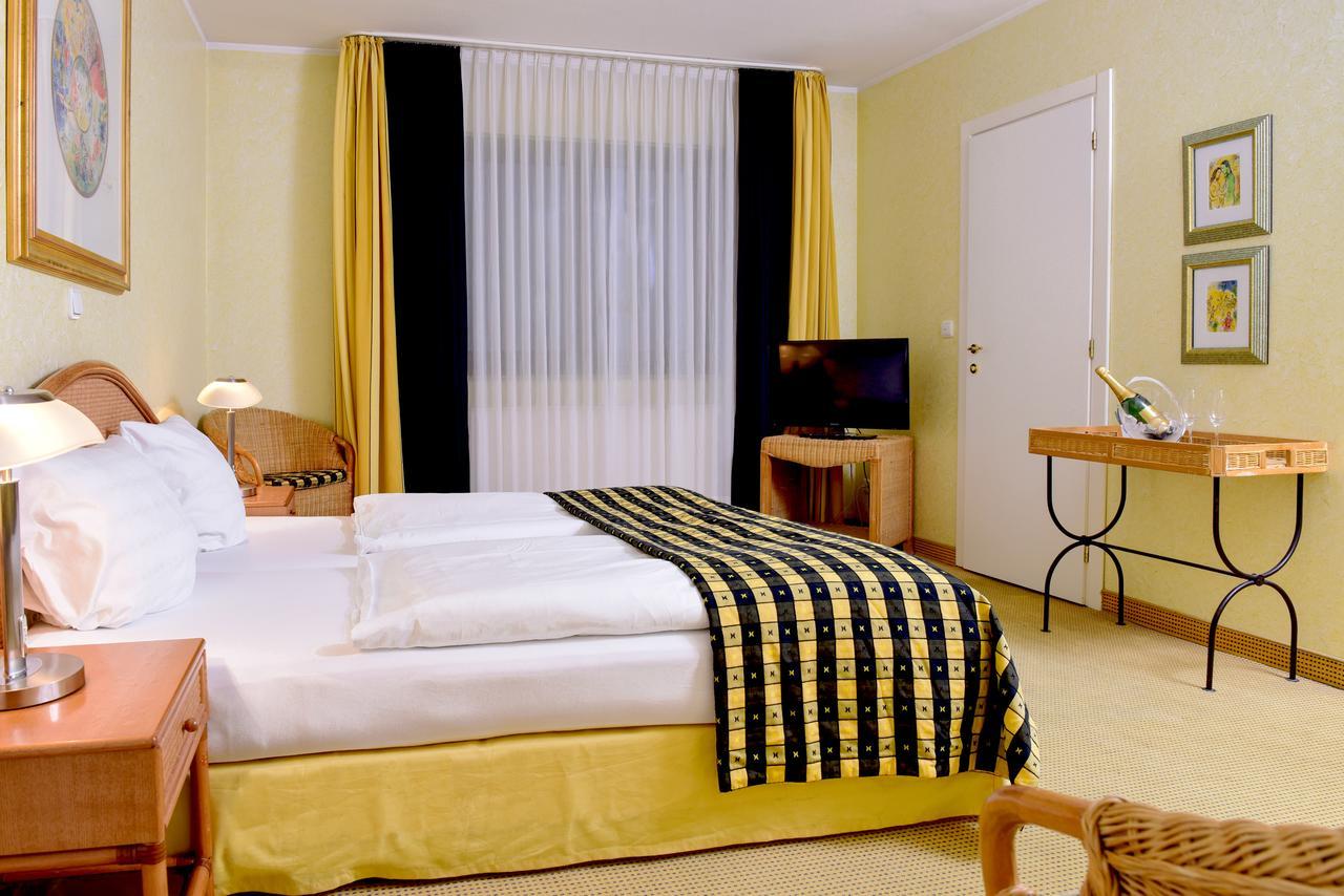 Hotel Altera Pars Cologne Extérieur photo