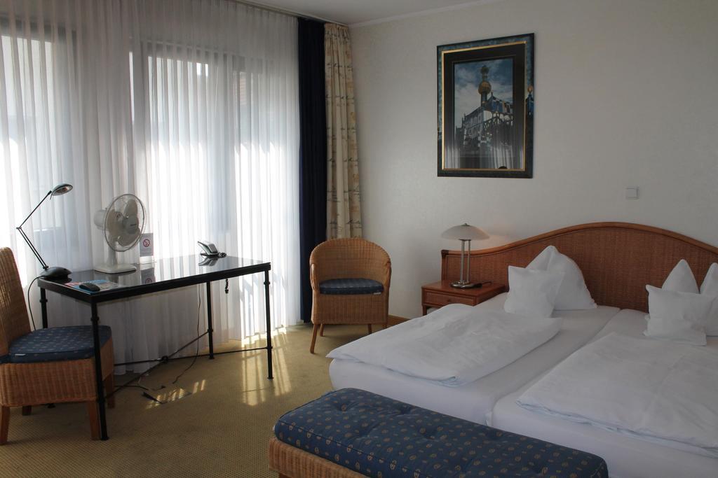 Hotel Altera Pars Cologne Extérieur photo