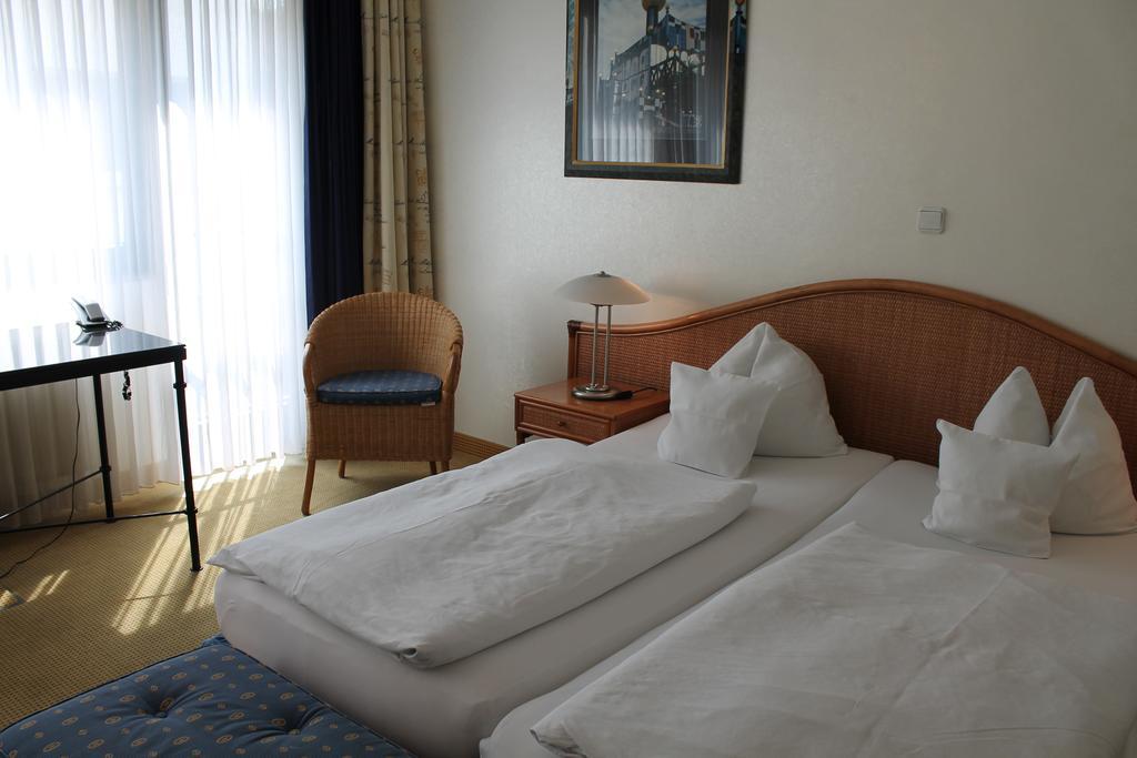 Hotel Altera Pars Cologne Extérieur photo
